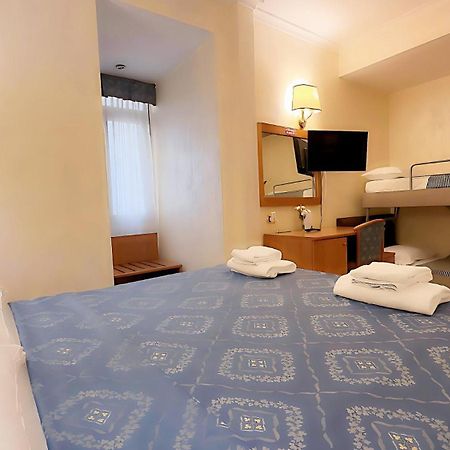 Baltik Guesthouse Рим Екстер'єр фото