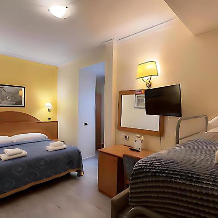 Baltik Guesthouse Рим Екстер'єр фото