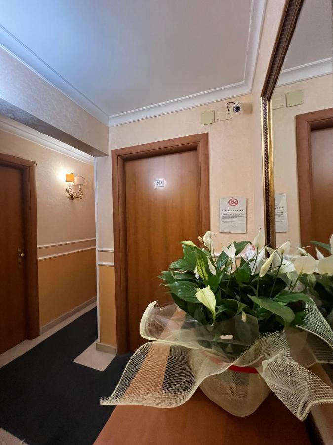 Baltik Guesthouse Рим Екстер'єр фото