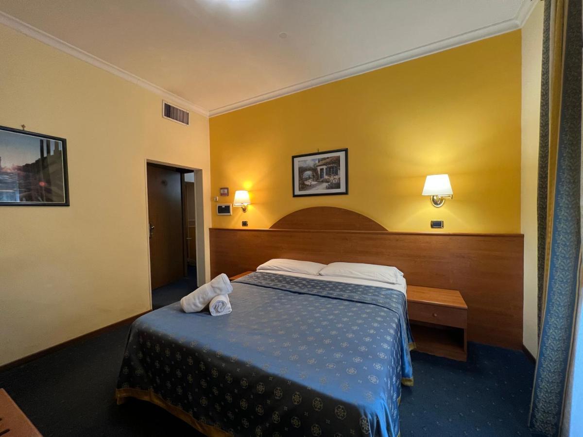 Baltik Guesthouse Рим Екстер'єр фото