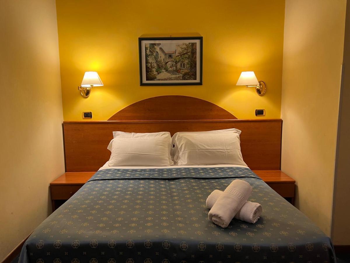 Baltik Guesthouse Рим Екстер'єр фото
