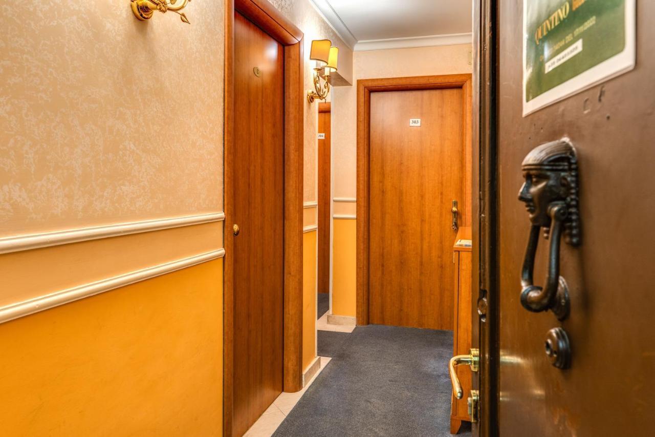 Baltik Guesthouse Рим Екстер'єр фото