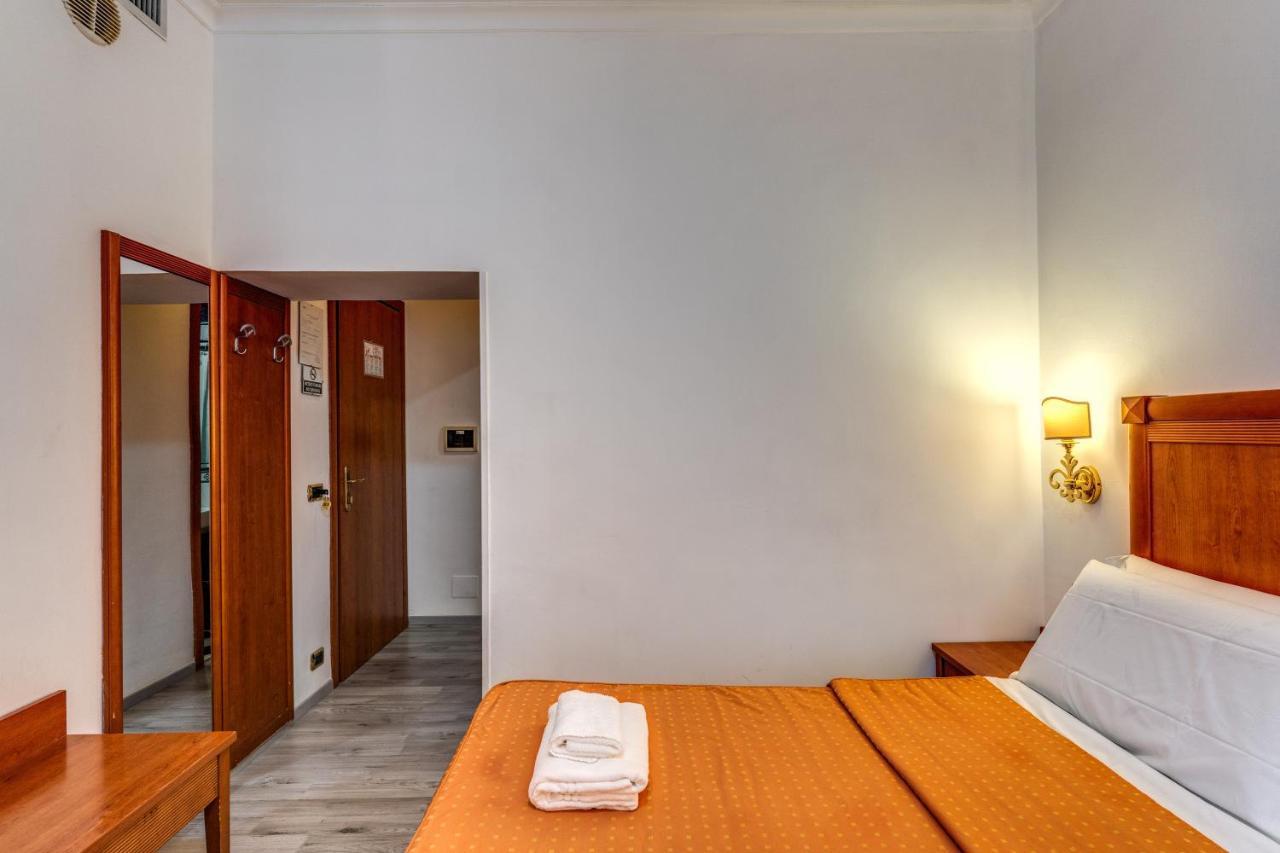 Baltik Guesthouse Рим Екстер'єр фото
