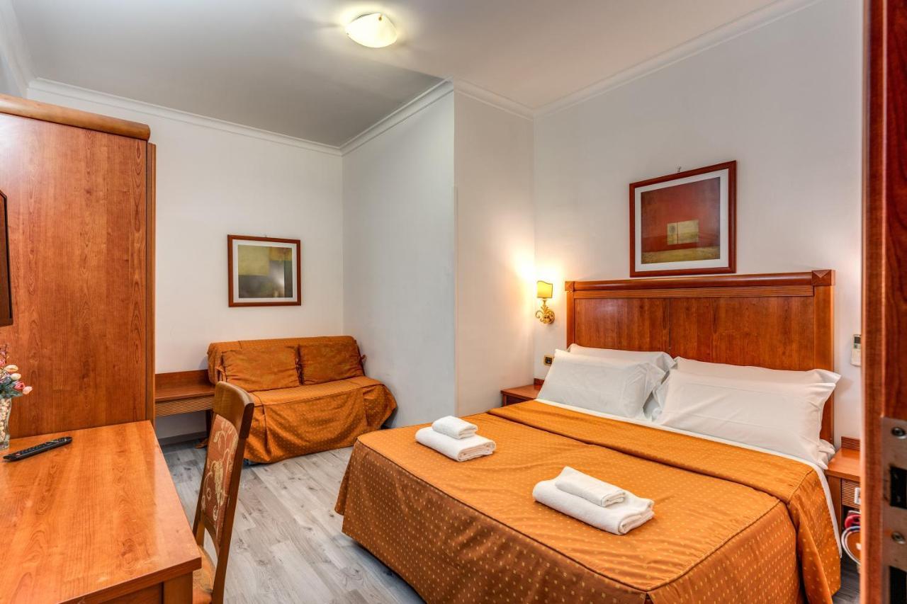 Baltik Guesthouse Рим Екстер'єр фото