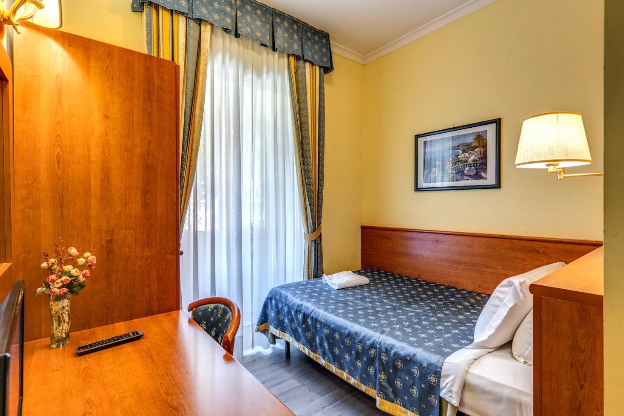 Baltik Guesthouse Рим Екстер'єр фото