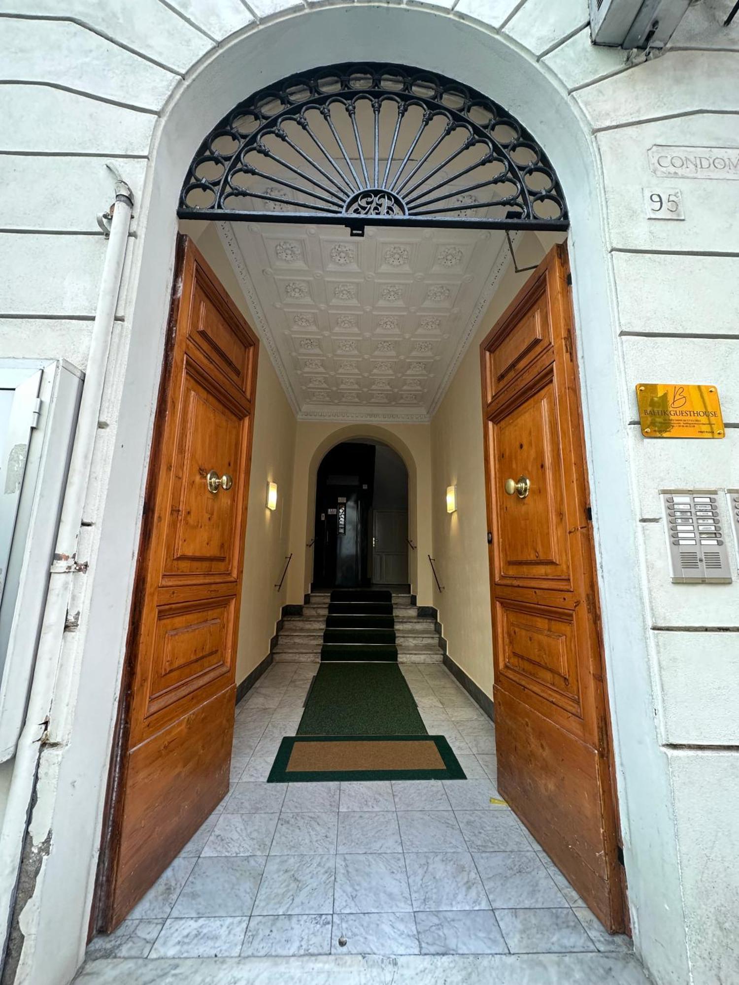 Baltik Guesthouse Рим Екстер'єр фото