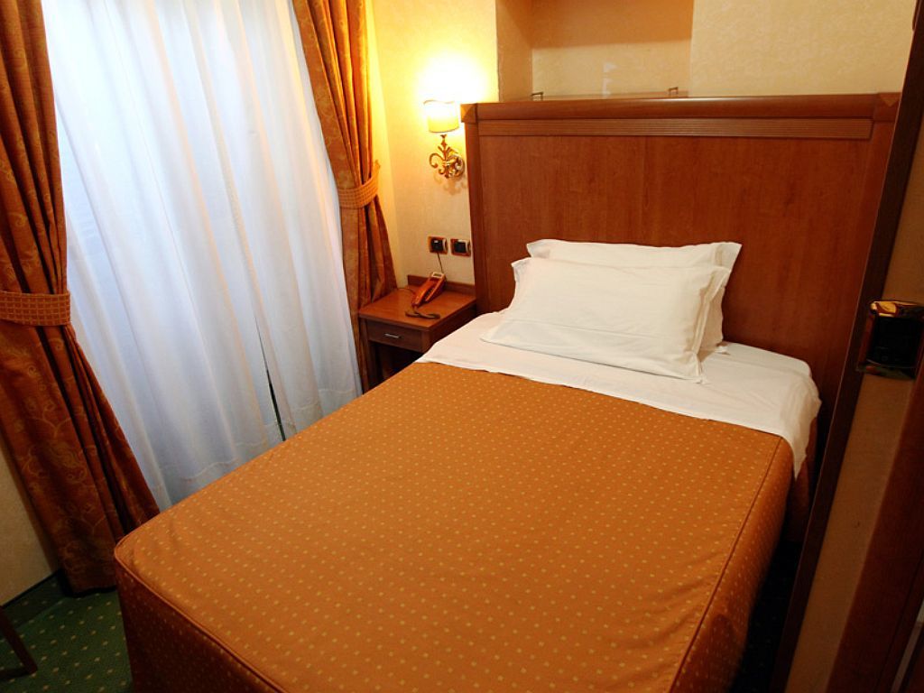 Baltik Guesthouse Рим Екстер'єр фото